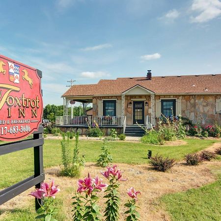The Foxtrot Inn Ava Exterior photo